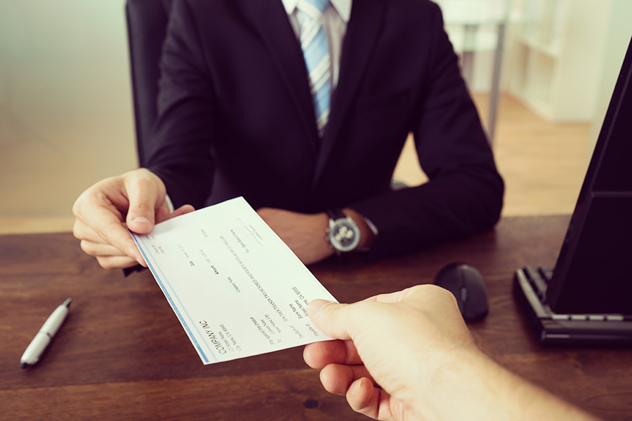 APSCo: Vacancies up, salaries down