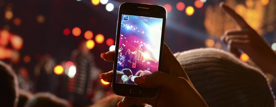 7 ways to avoid Christmas party disasters