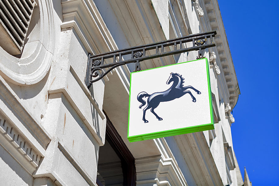 Lloyds Banking Group could lose £300m over pension discrimination lawsuit
