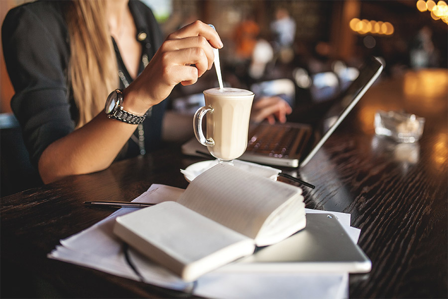 Low paid workers 'miss out on flexible working'