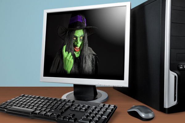 Airport worker dismissed for changing colleague's screensaver