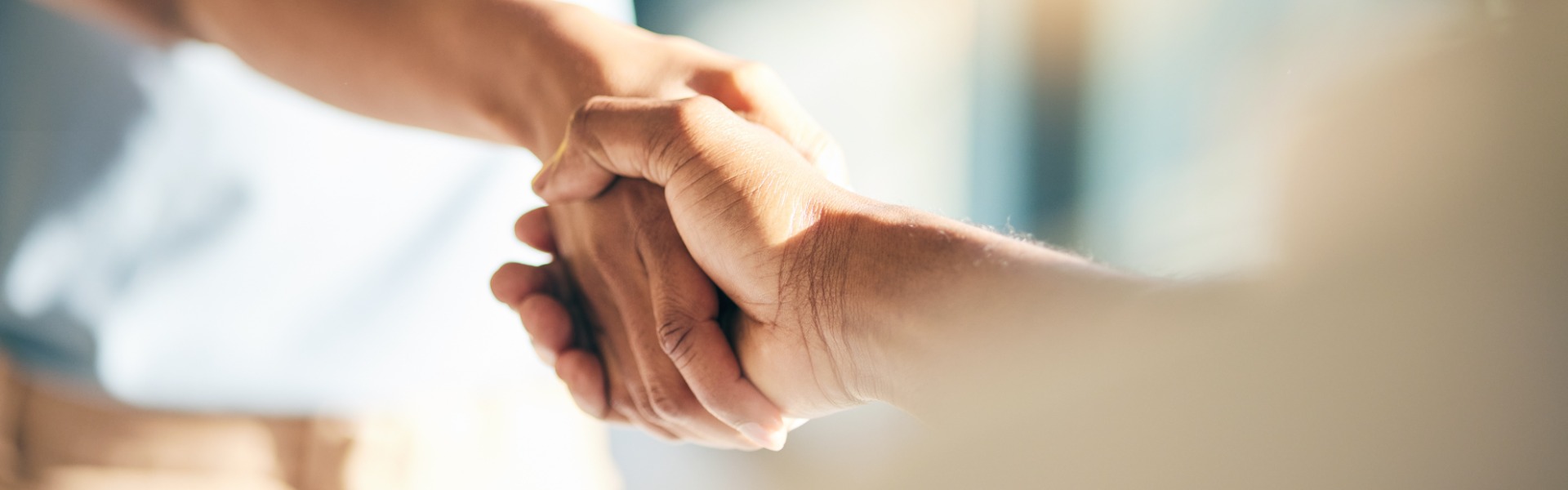 Handshake agreement partnership closeup