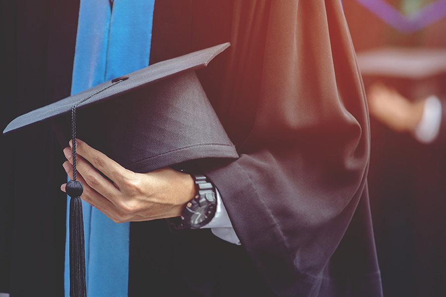 'It shouldn't be an attitude of despair for graduates'