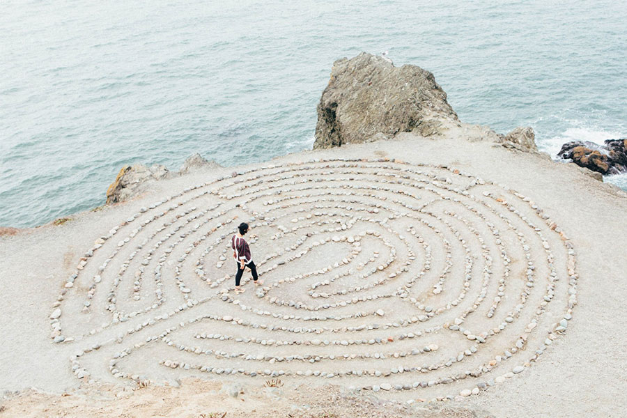 What works to recruit the best talent for mid-size organisations?