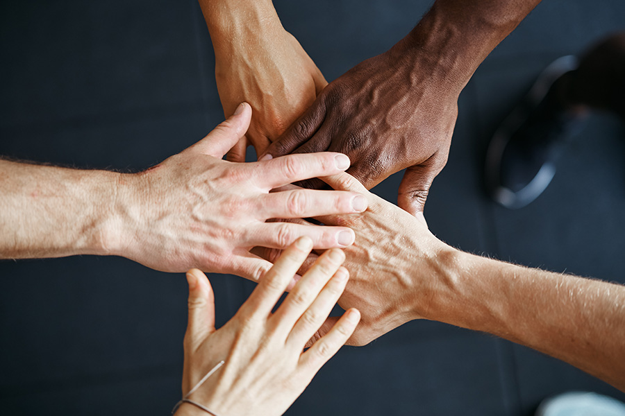 How can HR drive D&I at work?