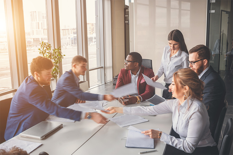 Diversifying your future leaders Diversifying your future leaders