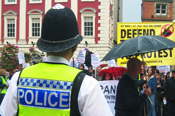 Detective sacked for sharing officer's job application