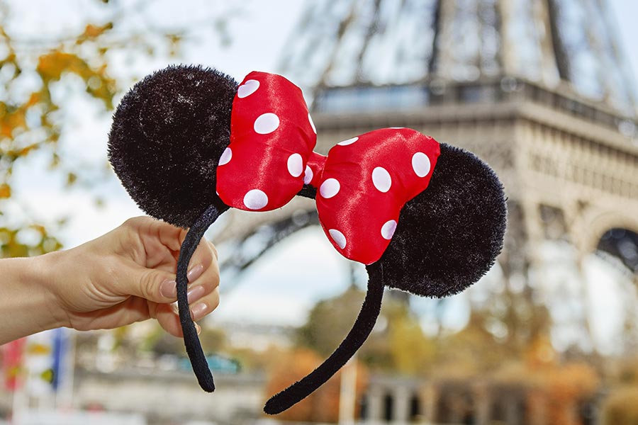 Inspirational rec agency fundraises to send sick girl to Disneyland