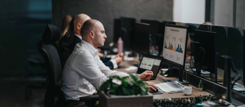 Firms prioritising cost management over growth as employer confidence remains subdued