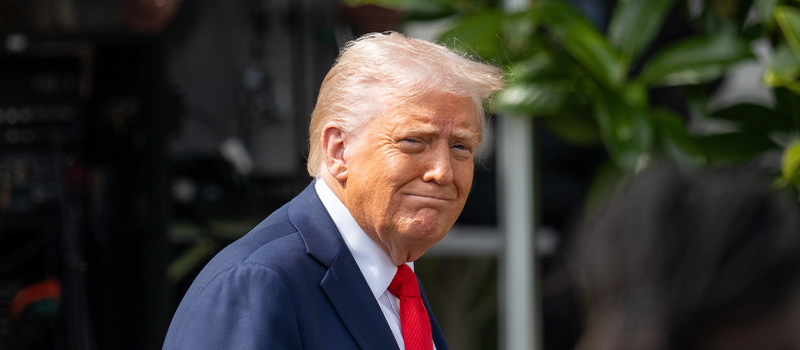 Government shutdown likely as 100,000 federal workers set for mass resignation