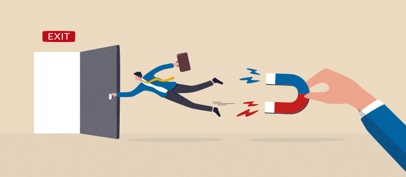 Do firms prefer employees with long or short-term career goals? 