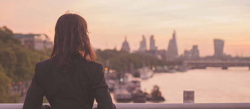 HR pay across the UK lagging up to 24% behind London