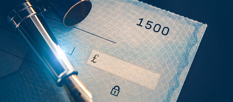 Government fails to curb swelling executive pay