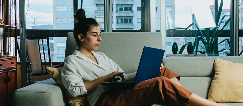 Job ads for WFH vacancies drop by a QUARTER