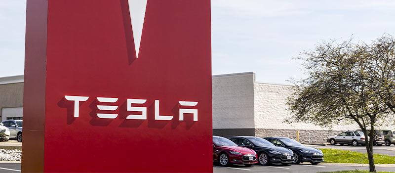 Tesla slammed for firing 400 employees at once