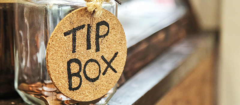 Restaurant staff to keep all tips under new gov plans