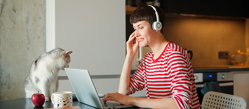 WFH-related employment tribunals fall for first time since pandemic amid return-to-office push Woman working at laptop home