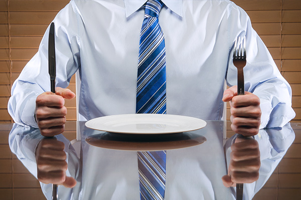 Why guilty workers are skipping lunch 