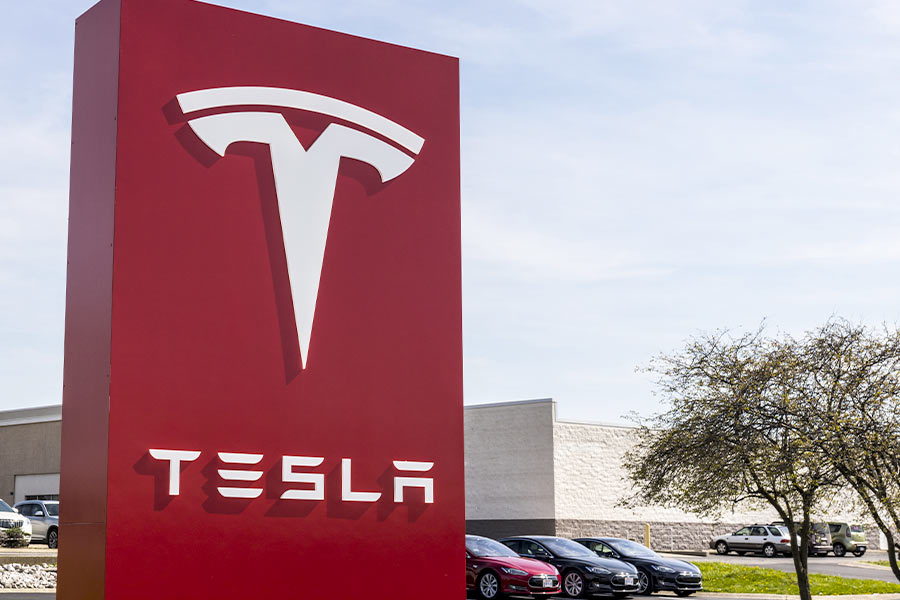 Tesla slammed for firing 400 employees at once