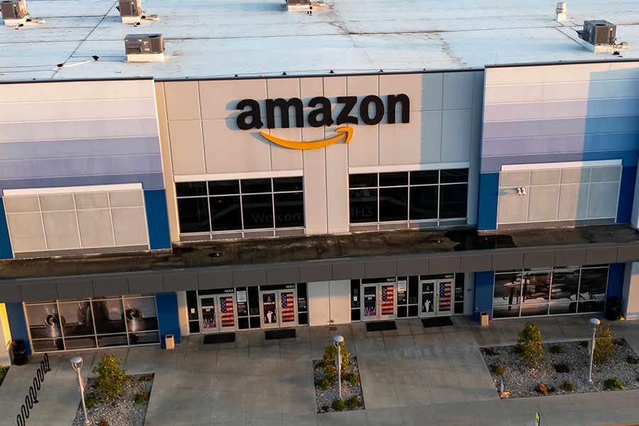 Amazon tells staff to list achievements in new annual performance review process Amazon tells staff to list achievements in new annual performance review process