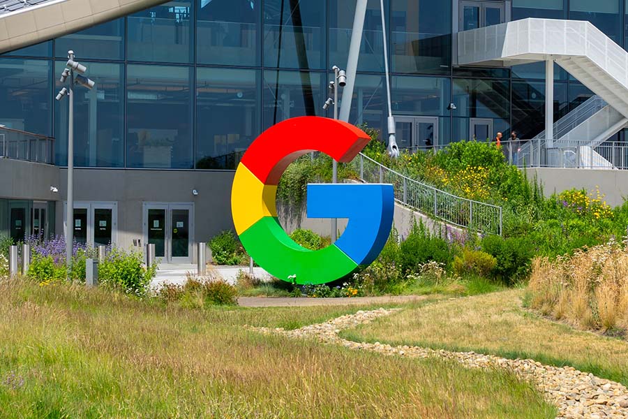 Employees pressure Google to push back on Trump's H-1B visa fee Employees pressure Google to push back on Trump's H-1B visa fee