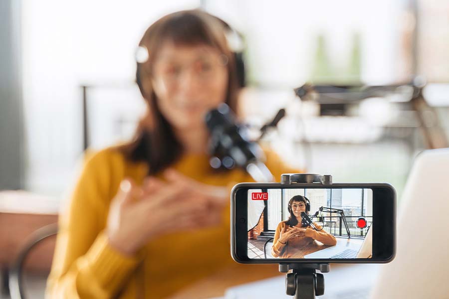 Employees as TikTok influencers - brainwave or brand risk?