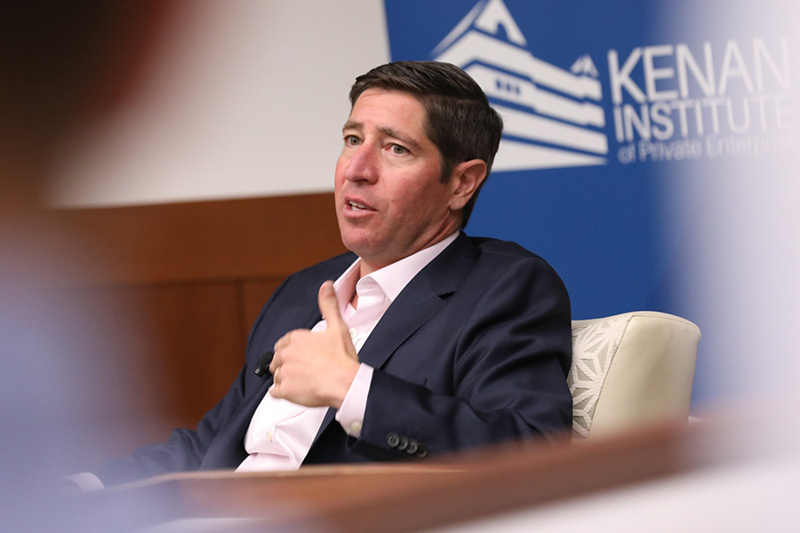 Trump HR chief backs 