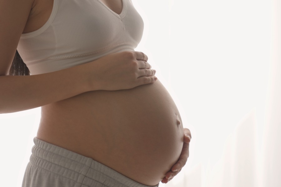 Football club unlawfully withdrew contract over player's pregnancy, landmark ruling finds