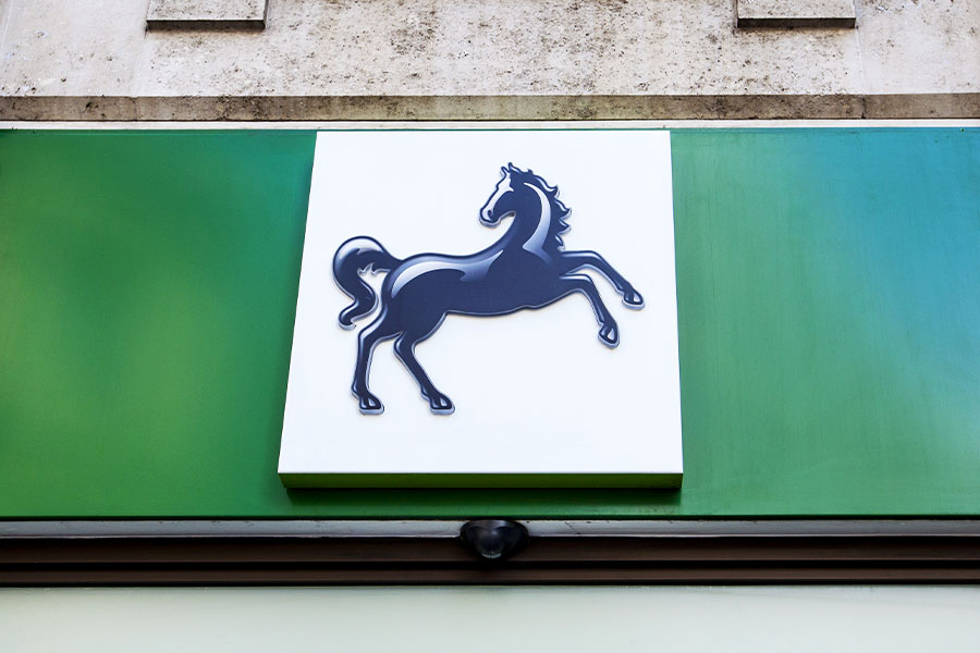 Lloyds Bank Users Exposed to Unauthorized Account Access