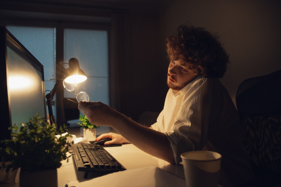 Working from home is fuelling loneliness - how can HR rebuild connection?