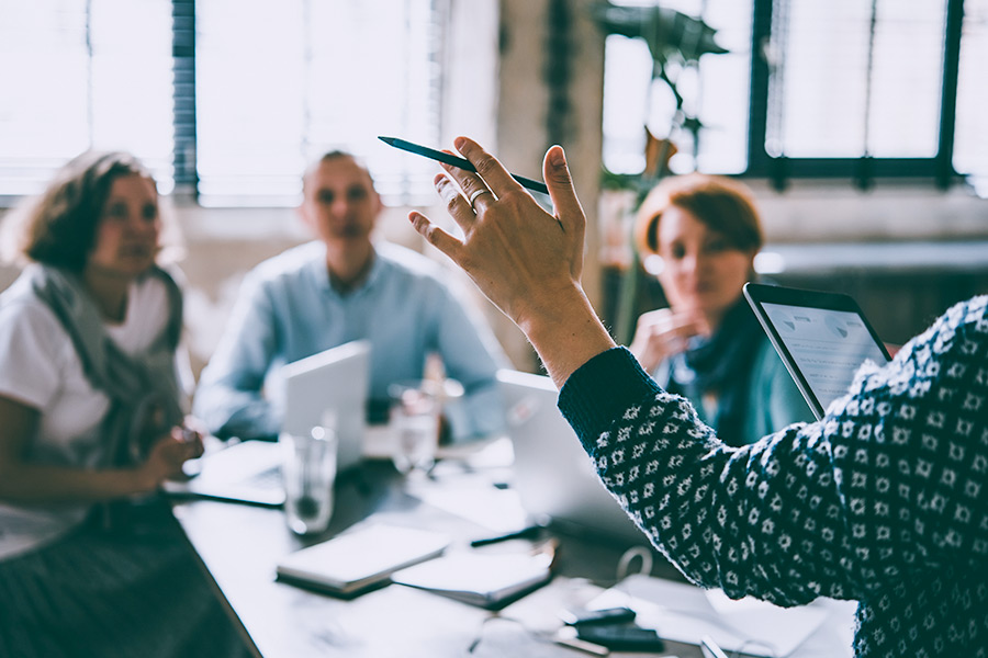 How to deliver a good work presentation Learning & Development HR