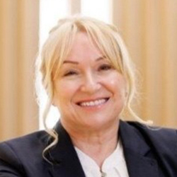 Debbie King